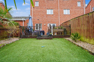 Photo 19- click for photo gallery